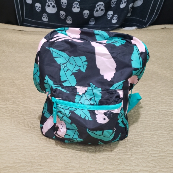 Pink Parrot backpack - Picture 2 of 9